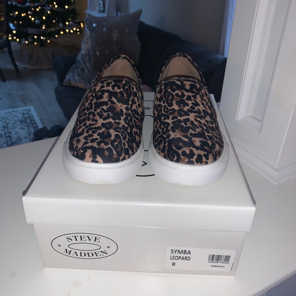 Steve Madden Slip - On